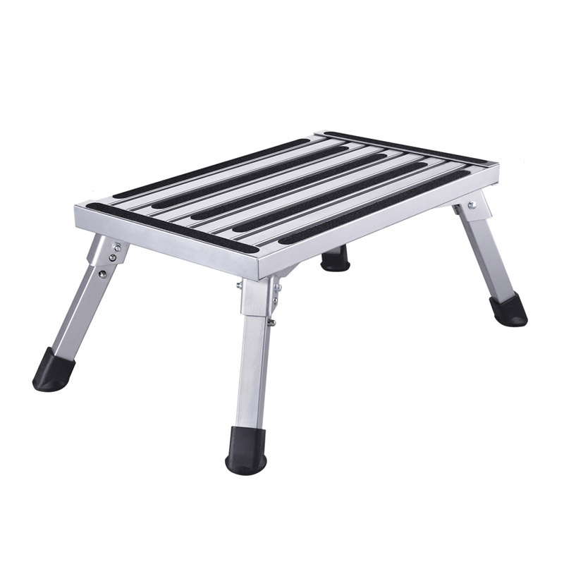 aluminum-step-ladders