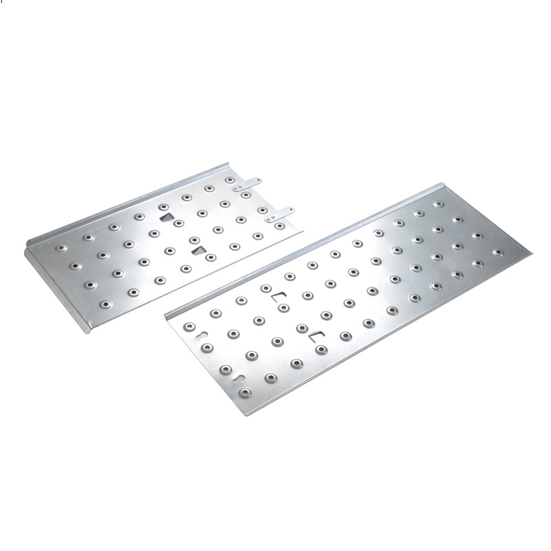 folding-aluminum-ladder