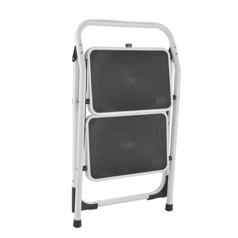 folding-step-ladder